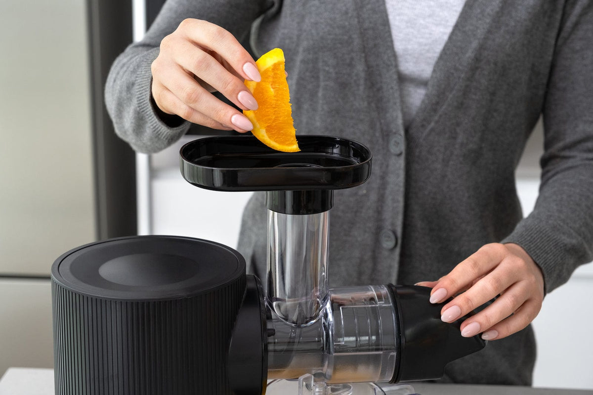 Cold Press Slow Juicer, 150W w/ 500ml Juice &amp; Pulp Containers
